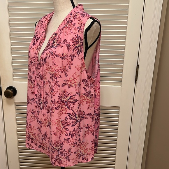 Loft Vine Shirred Tie Neck Mixed Media Shell in Floral, Shades of Pink, Size XL - Picture 11 of 17